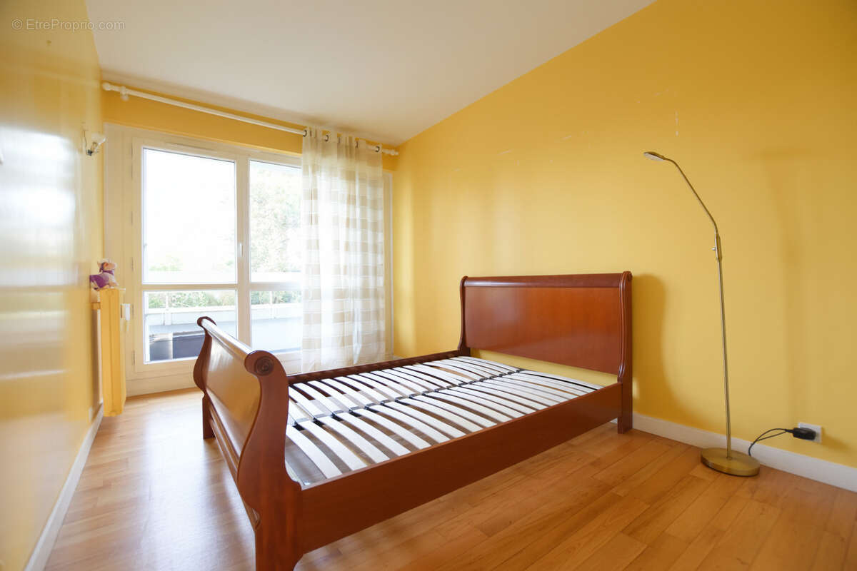 Appartement à LES ESSARTS-LE-ROI