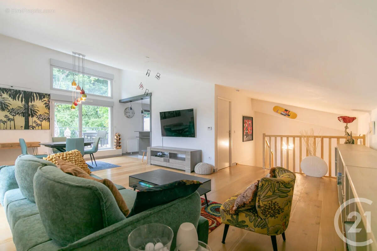 Appartement à CHENNEVIERES-SUR-MARNE