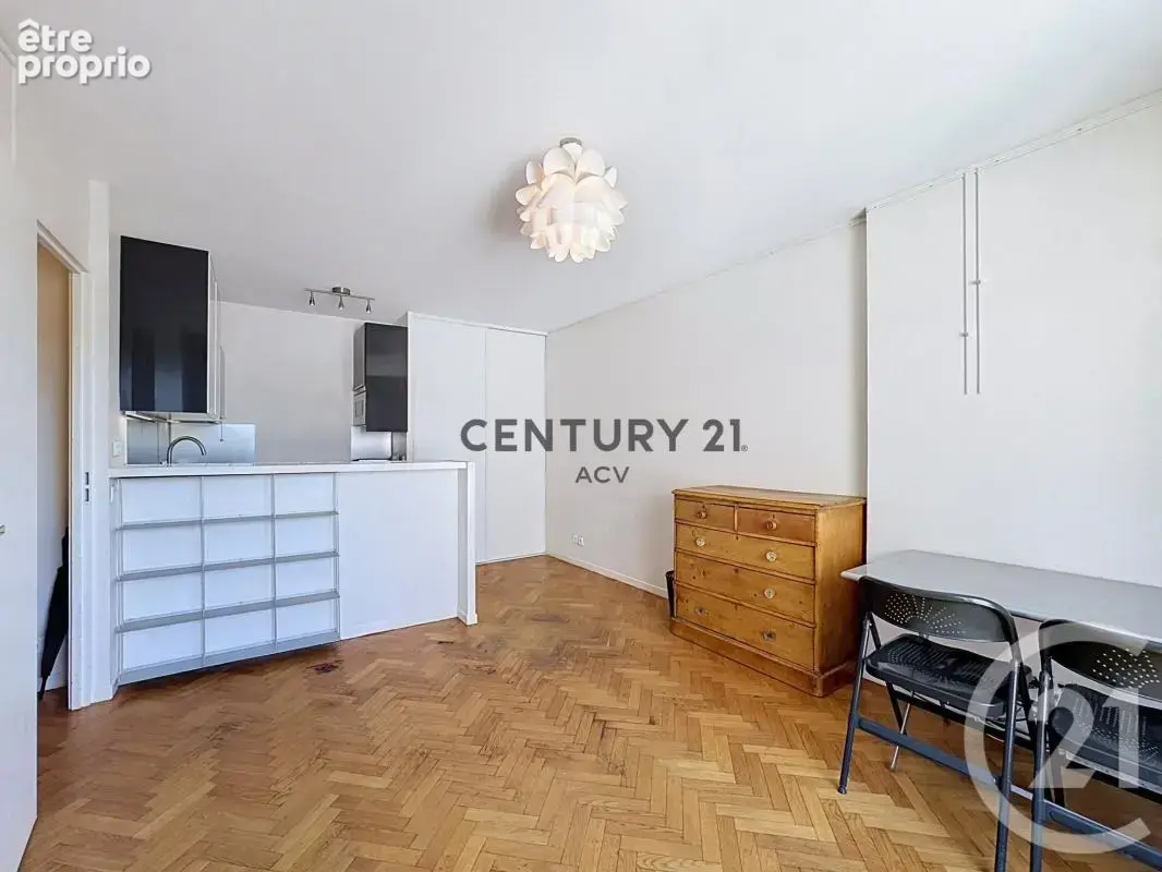 Appartement 1 pièce 25 m² à vendre à Saint-Maurice (94410) - photo 2