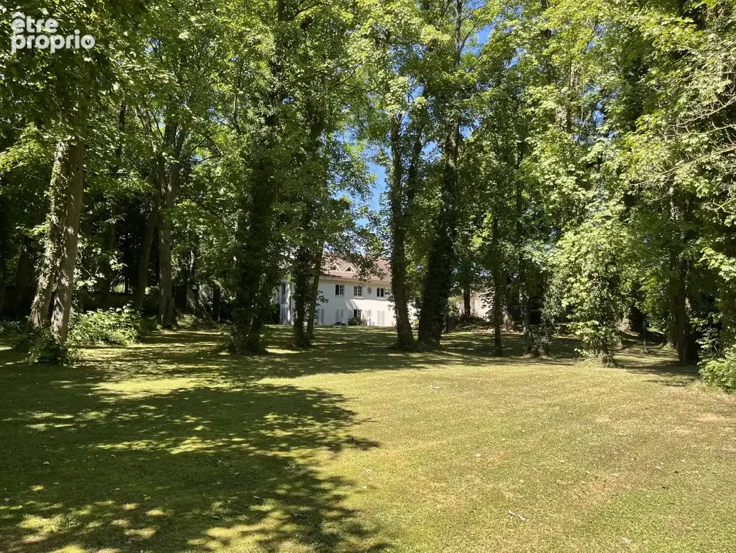Propriété 10 pièces édifiée dans un parc de 8764 m2 - photo 3