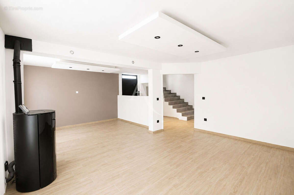 Maison 8 pièces - photo 3