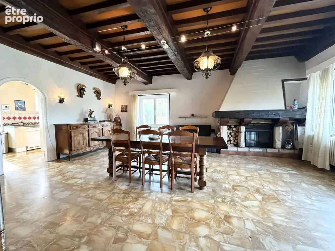 Salle à manger de 37 m²