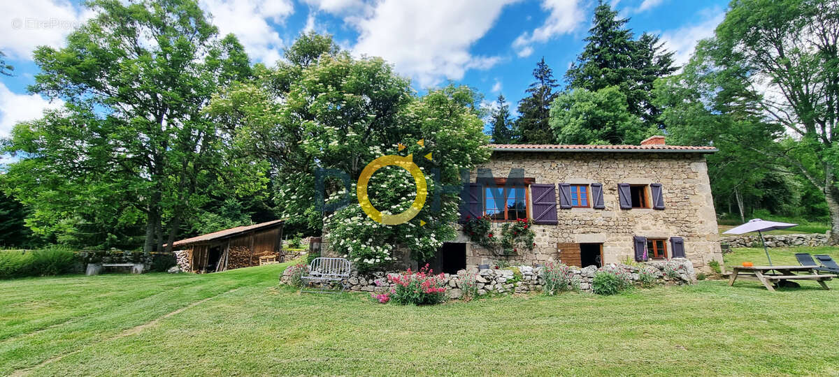 Maison à SAINT-BONNET-LE-CHATEAU