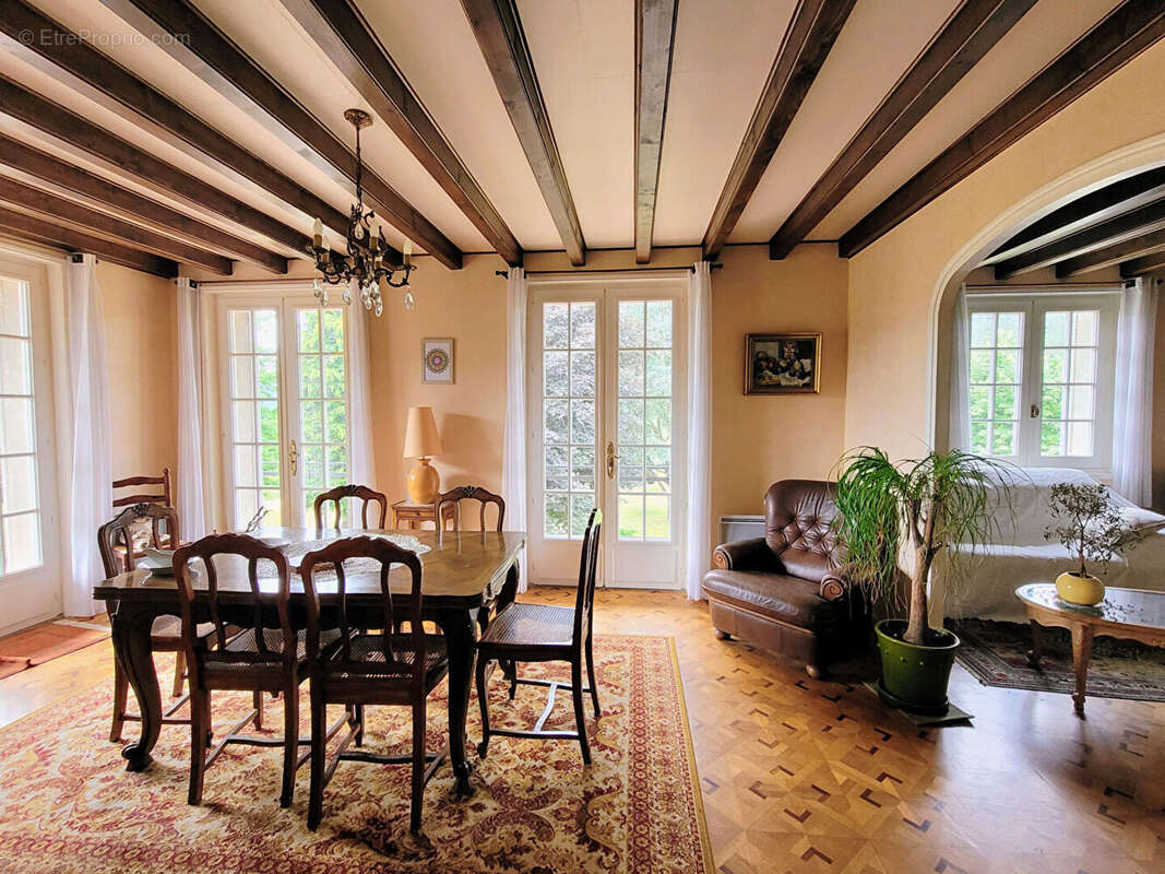 Maison à SAINT-GERMAIN-LAPRADE