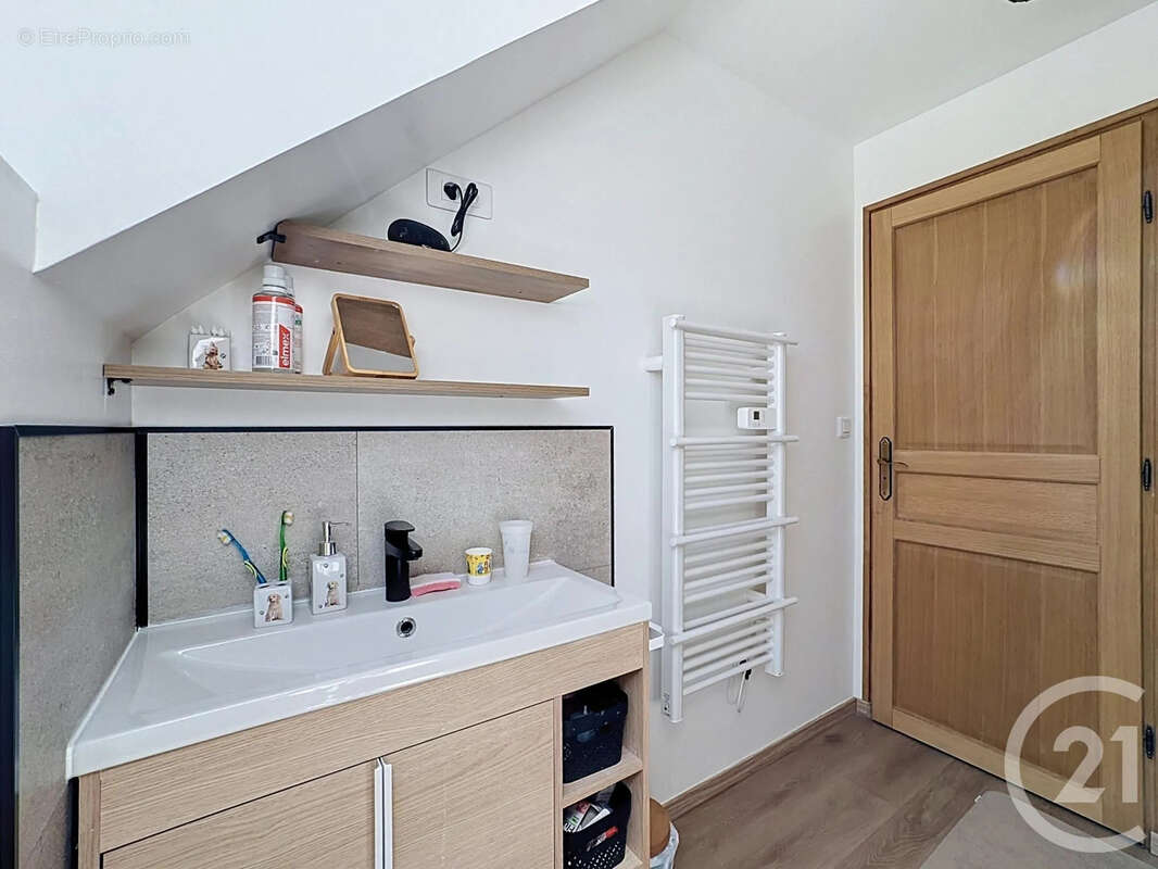 Maison 118 m² à Jouy-Le-Potier  - photo 11