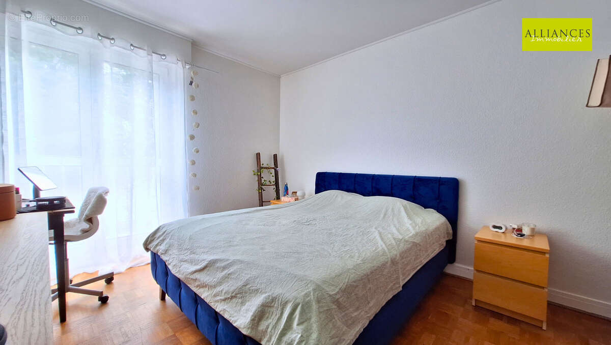 Appartement 3 pièces de 76 m2 Lumineux, chaleureux et idéalement situé ! - photo 8