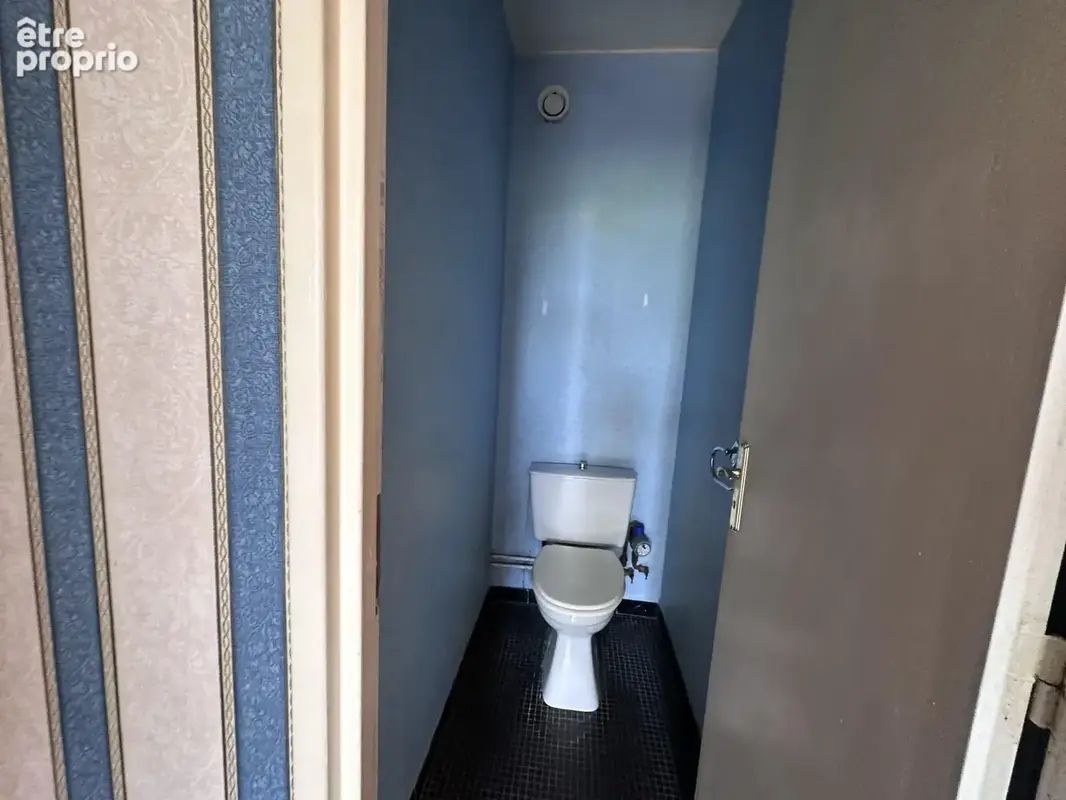 T3 à rénover   ris-orangis   59,88 m2   120 000 € fai - photo 4