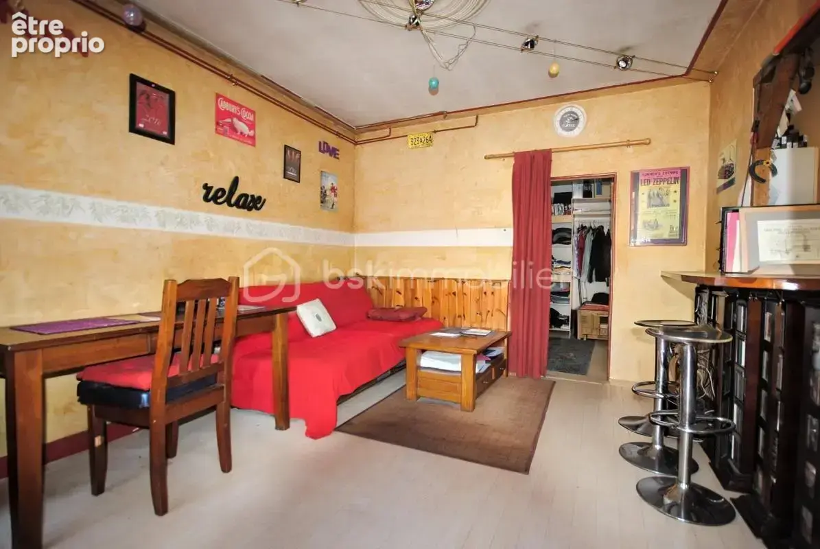 Plein cœur village, maison familiale av balcon et garage + appart. ind. F2 - photo 18