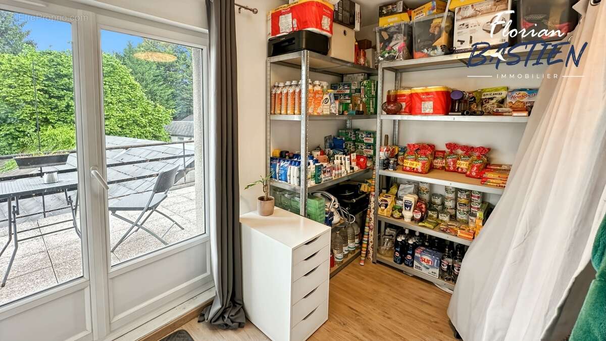Immeuble en centre-ville – 3 lots – 27 000€/an - photo 6