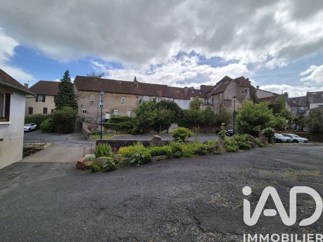 Photo 4 - Appartement à SAINT-YRIEIX-LA-PERCHE