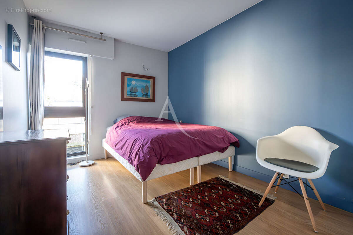 Appartement à PARIS-12E