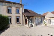 Maison à TAUXIERES-MUTRY
