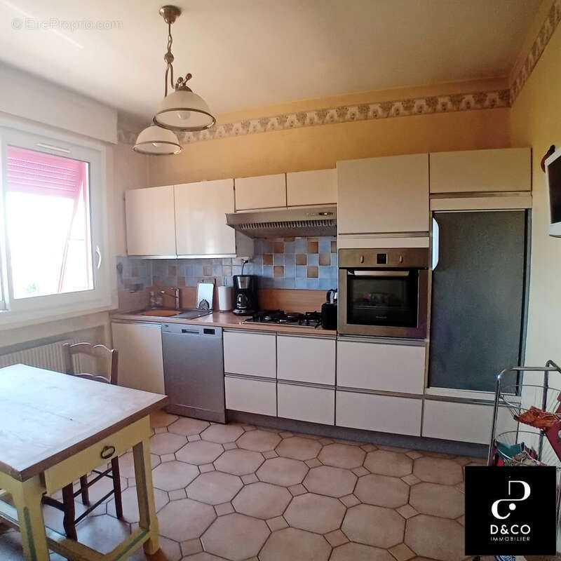 Maison 100 m² à Hurigny  - photo 4