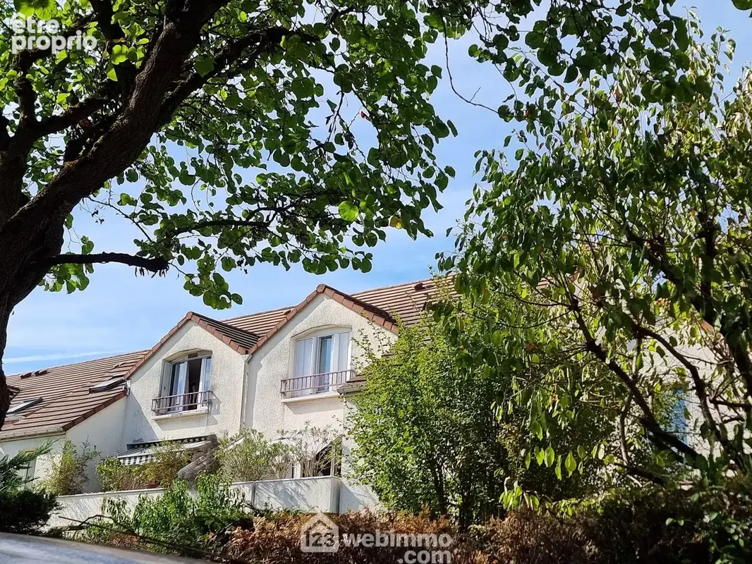 Appartement à CHOISY-LE-ROI
