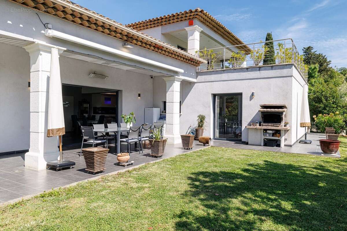 Maison à LA COLLE-SUR-LOUP