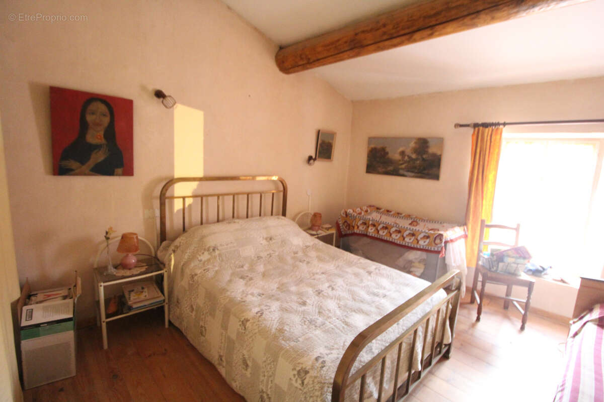 Maison à CERESTE