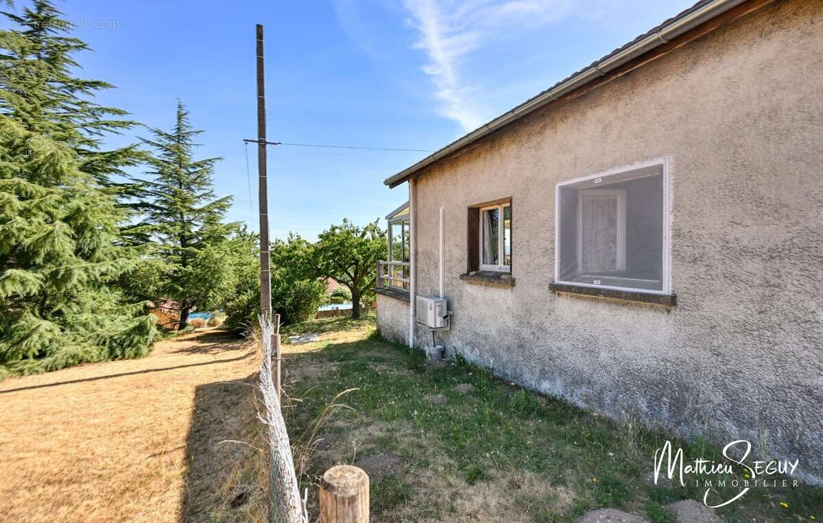LENTILLY - Petite maison sur grand terrain avec vue - photo 18