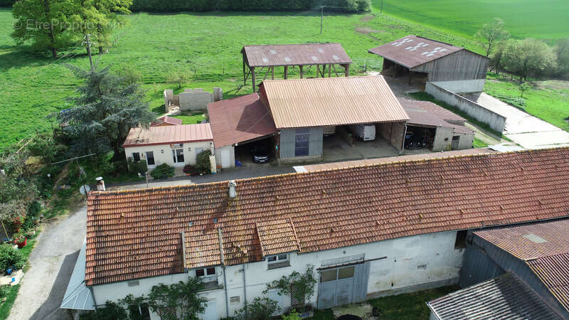 Maison à ESSOMES-SUR-MARNE