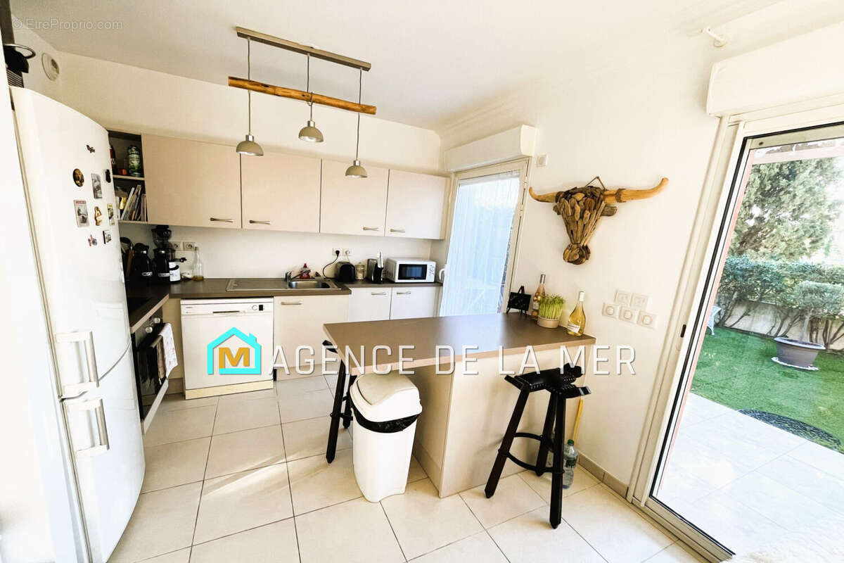 Appartement à MANDELIEU-LA-NAPOULE