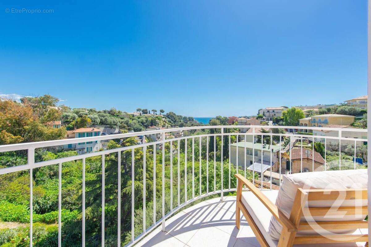 Appartement à ROQUEBRUNE-CAP-MARTIN