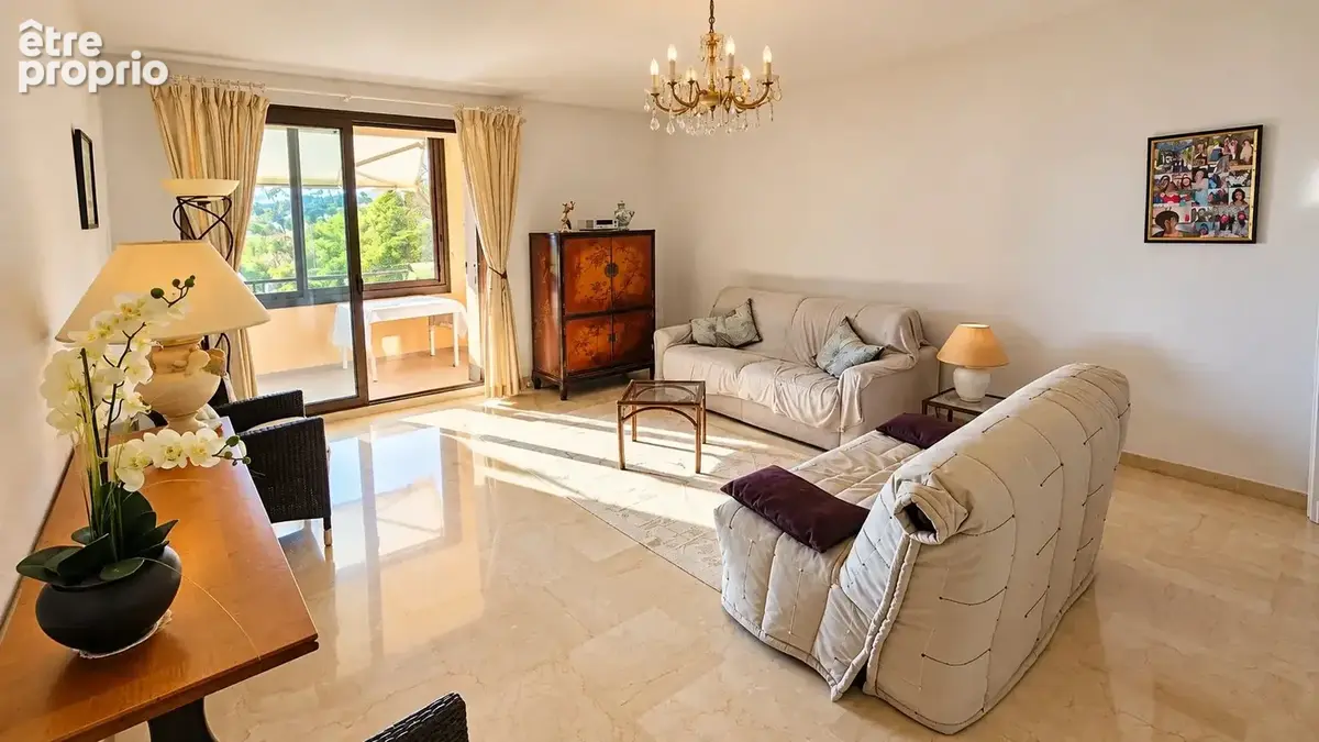 Appartement à VILLENEUVE-LOUBET