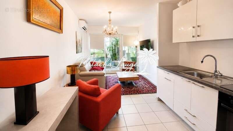 Appartement T2 avec une terrasse et une place de parking à Martigues - photo 2