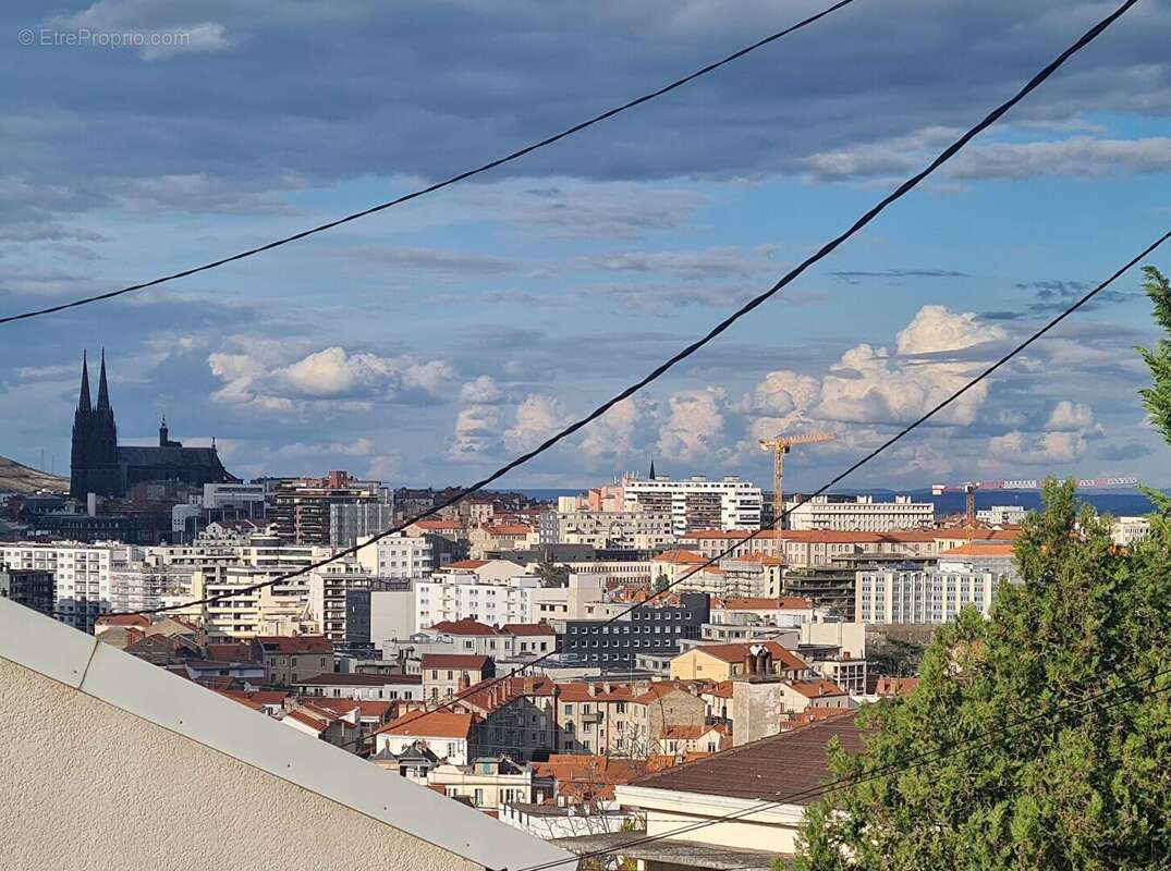 Maison à CLERMONT-FERRAND