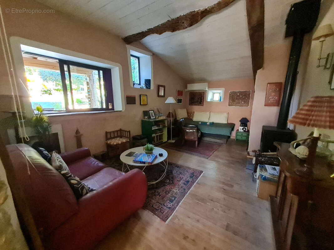 Maison à DURFORT-ET-SAINT-MARTIN-DE-SOSSENAC