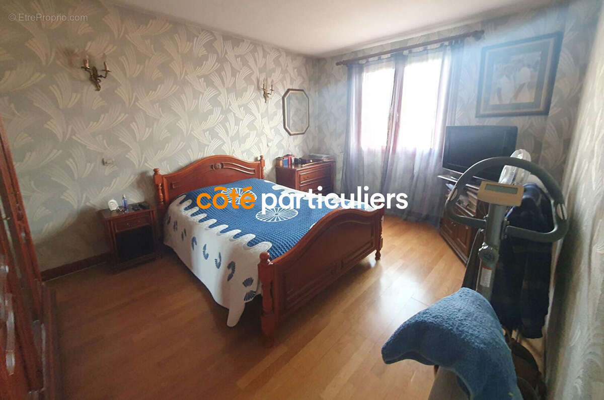 Maison à VILLENEUVE-LE-ROI