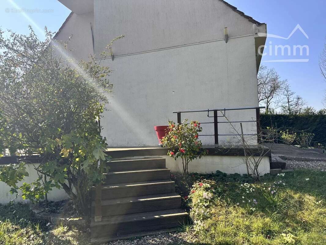 Maison à CONGIS-SUR-THEROUANNE