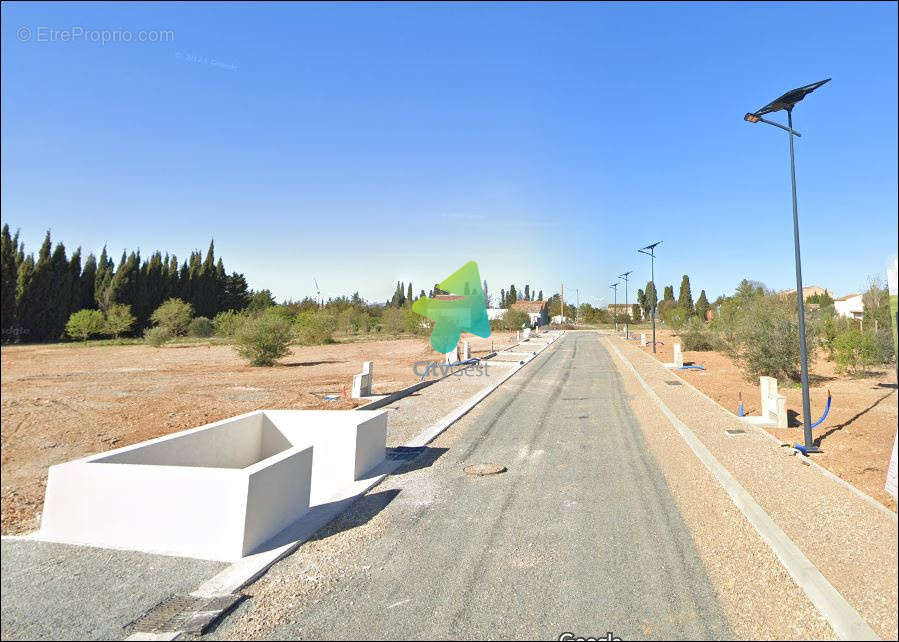 Terrain à ORNAISONS