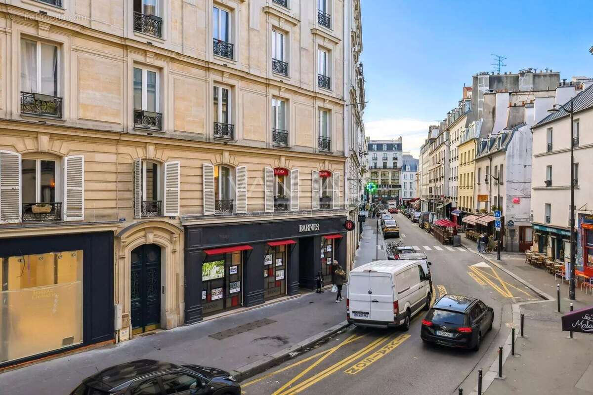 Appartement à PARIS-11E