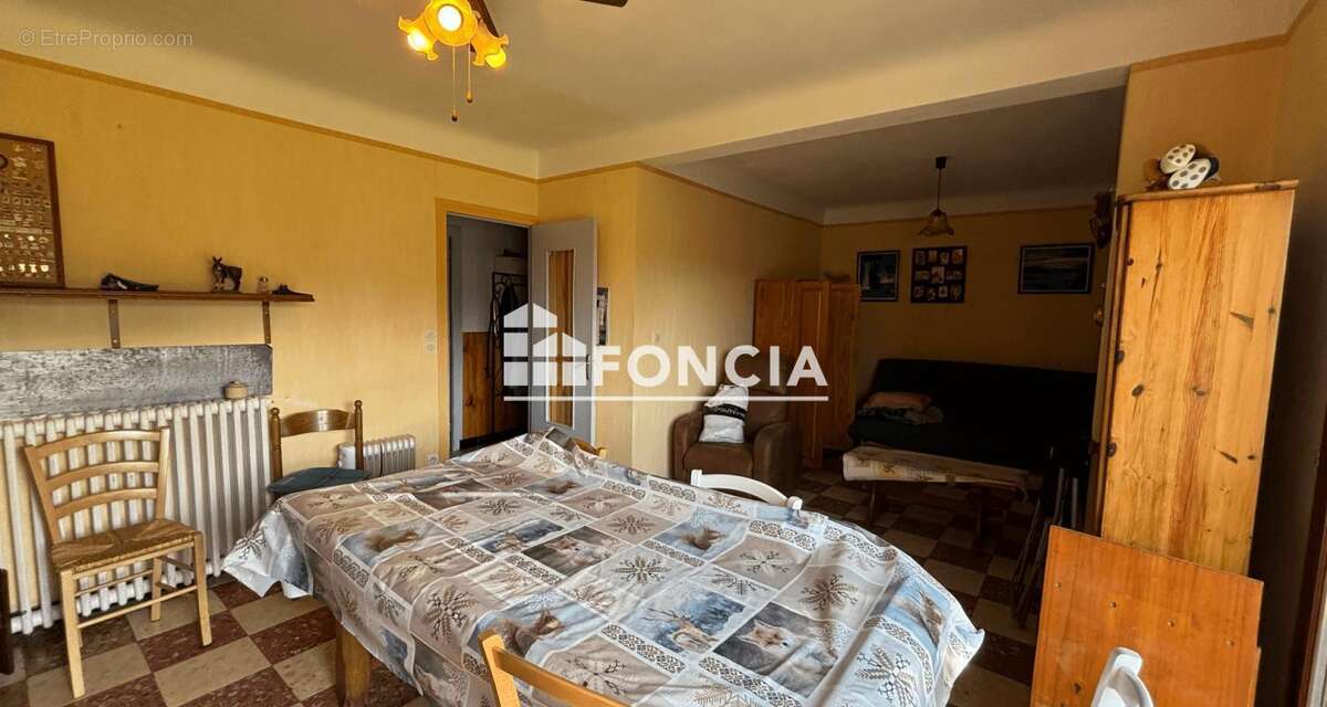 Maison à SAINT-MARTIN-D'ABBAT