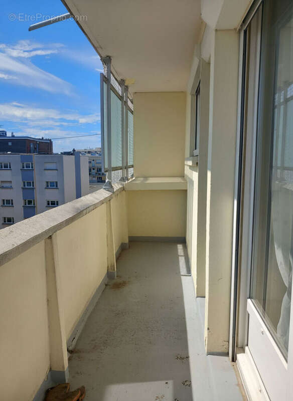 LE HAVRE CENTRE - PLAGE : à vendre appartement de 65 m² avec balcon - photo 3