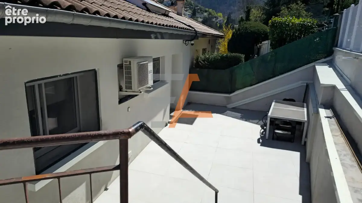Bellevue   Maison rénovée avec belle prestation   100 m2 + 600 m2 de terrain - photo 4