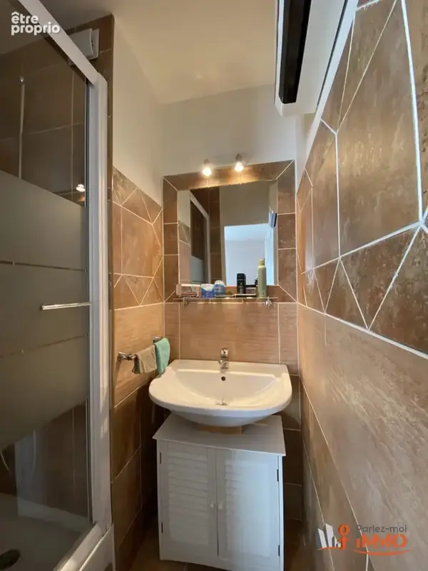 Villa Standing 160m² – La Noyera – 5 Chambres dont 2 Suites - photo 12