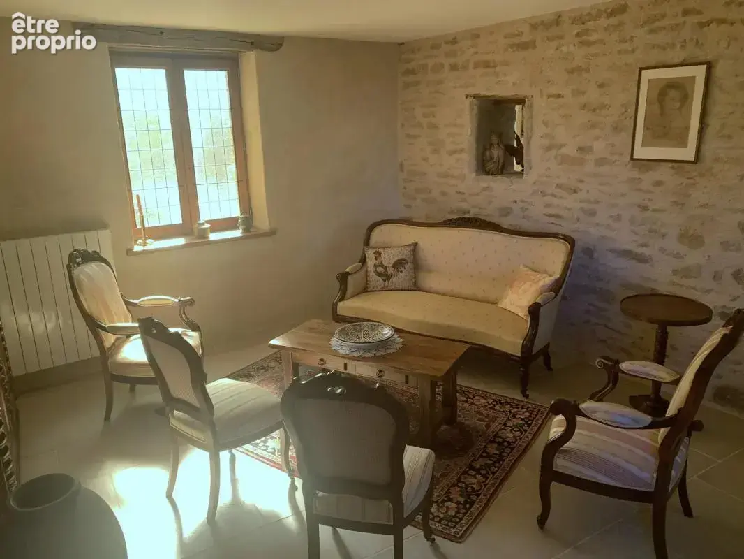 Belle demeure de caractère de 6 pièces de 210 m² à Mazille - photo 9