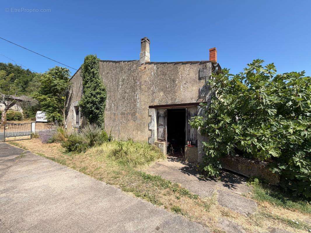 MAISON 6 PIECES + DEPENDANCE à rénover près du centre ville - photo 29