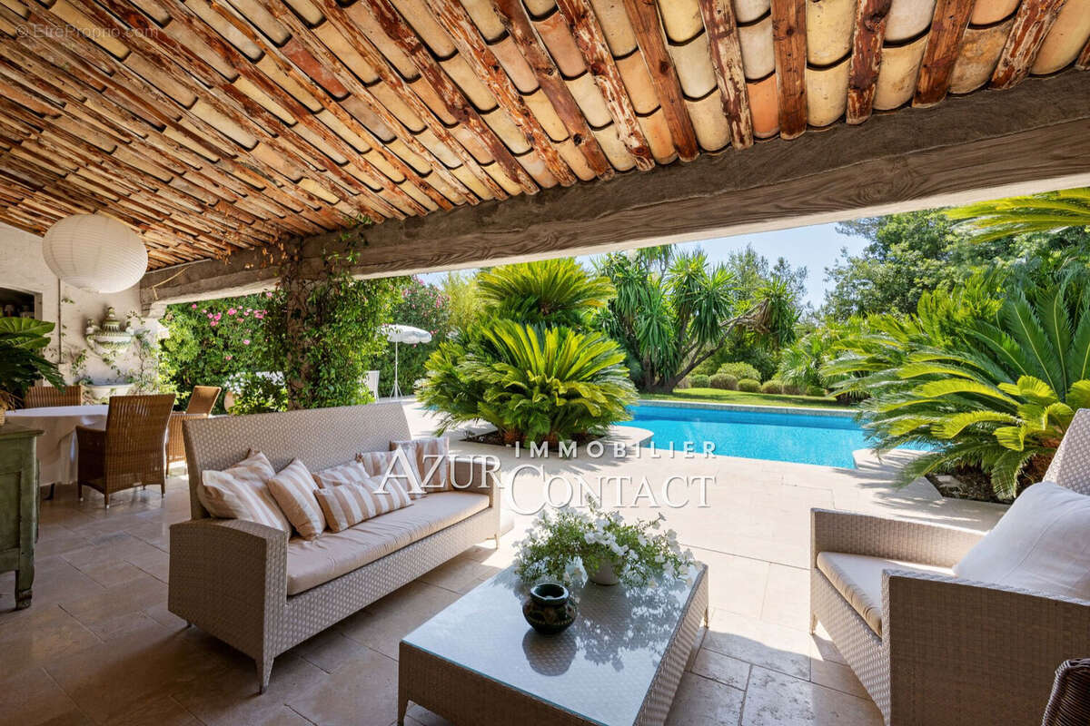 Maison 214 m² à Mougins  - photo 2