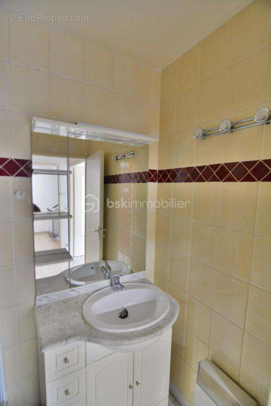 Appartement à VIZILLE