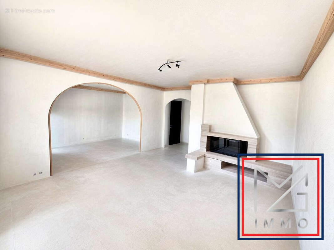 Appartement à SIX-FOURS-LES-PLAGES