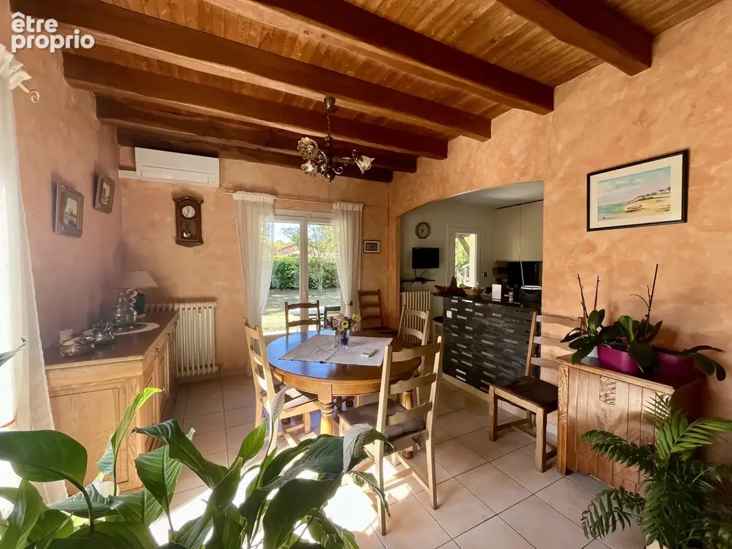 Maison familiale 7 pièces sur une belle parcelle arborée de 1 195 m2 - photo 3