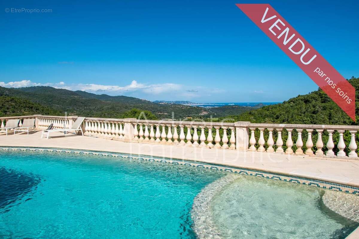 Maison à LES ADRETS-DE-L&#039;ESTEREL