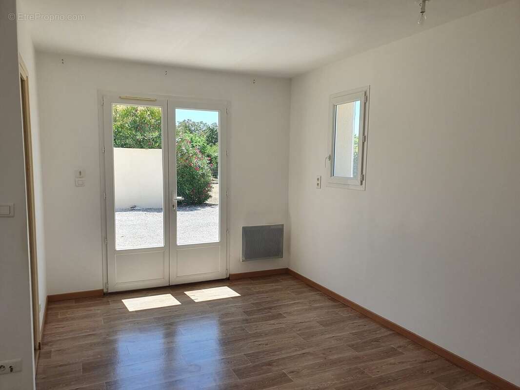 Maison 105 m² à Gemozac  - photo 7