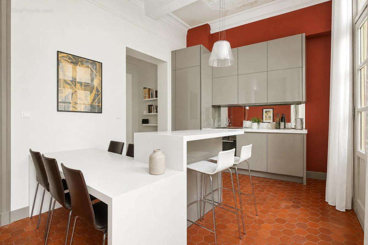 3 pièces de 82m² au cœur d'Avignon, vendu loué - photo 9