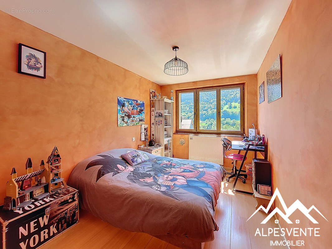 Appartement à VAILLY