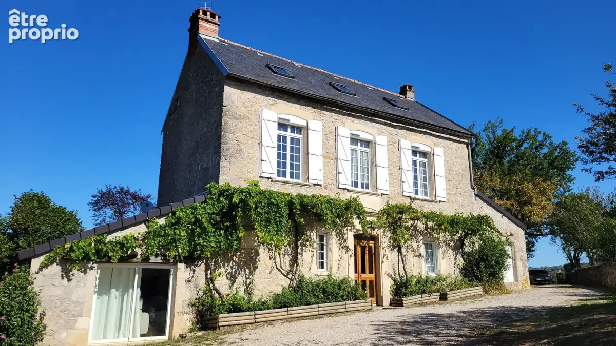 Propriété de caractère avec gîte et dépendances - Entre Villeneuve et Villefranche - photo 4