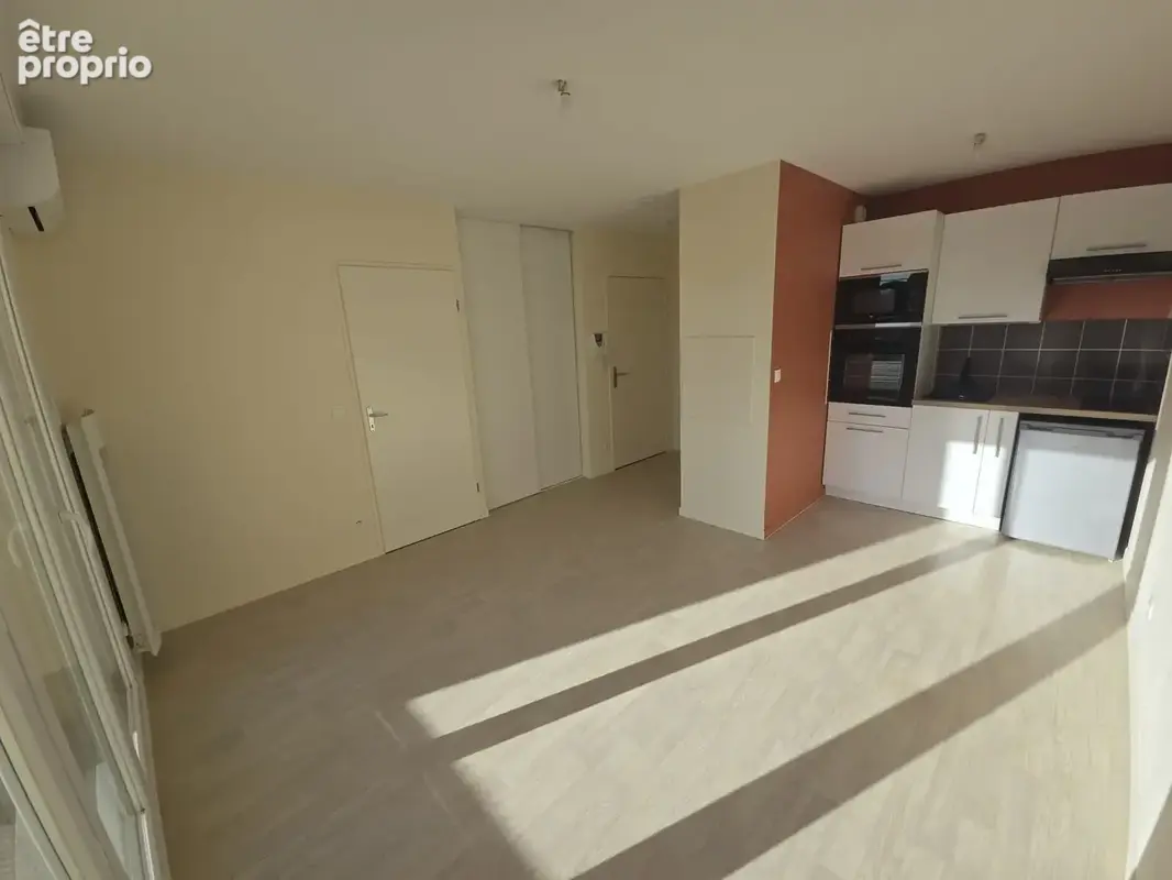 T2  renové de 41m2 avec 2 parkings à Castelginest - photo 2