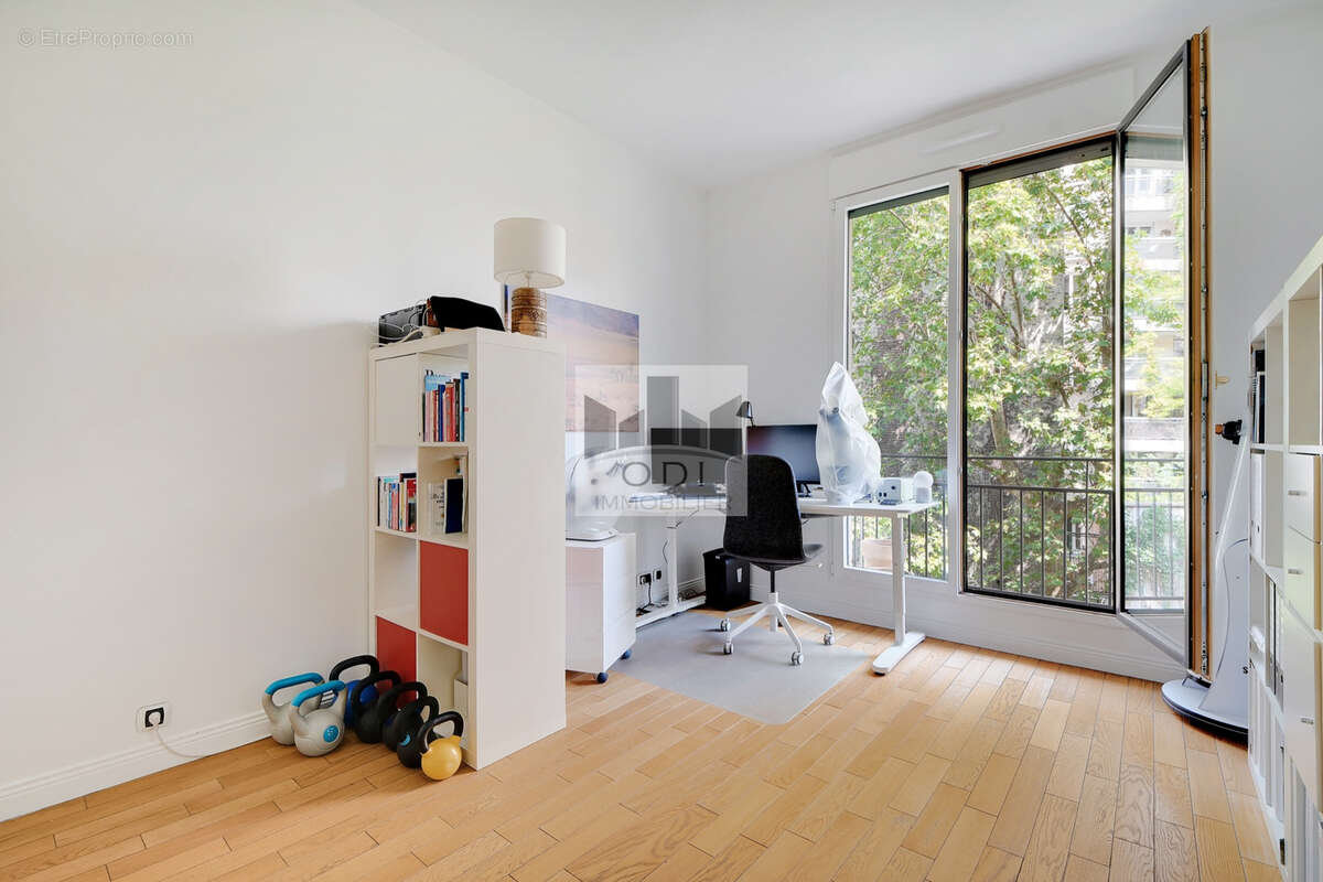 Appartement 5 pièces Village d'Auteuil avec cave et parking - photo 8