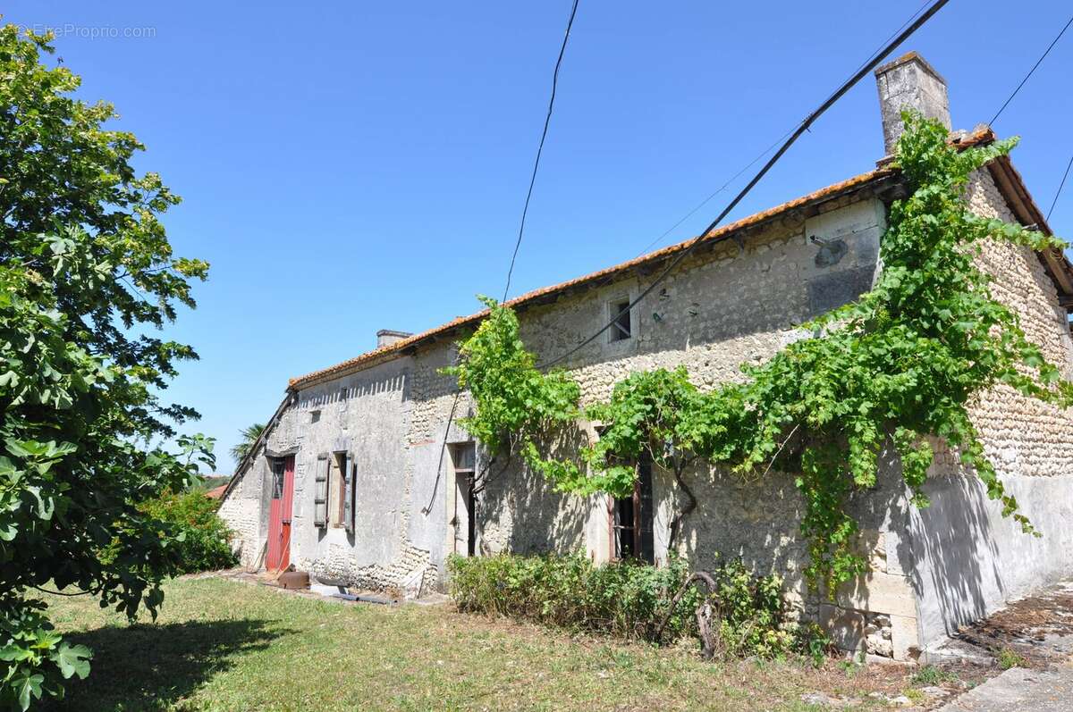 Petite maison de campagne  à rénover entièrement - photo 14